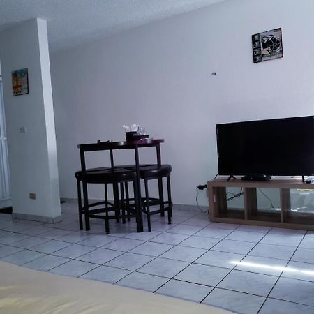 Beach Front Apt Isla Verde 3 Appartamento San Juan Esterno foto