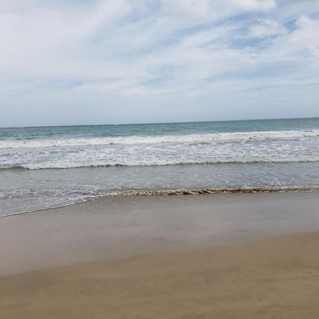Beach Front Apt Isla Verde 3 Appartamento San Juan Esterno foto