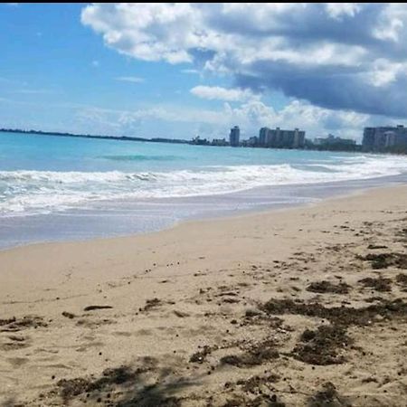 Beach Front Apt Isla Verde 3 Appartamento San Juan Camera foto