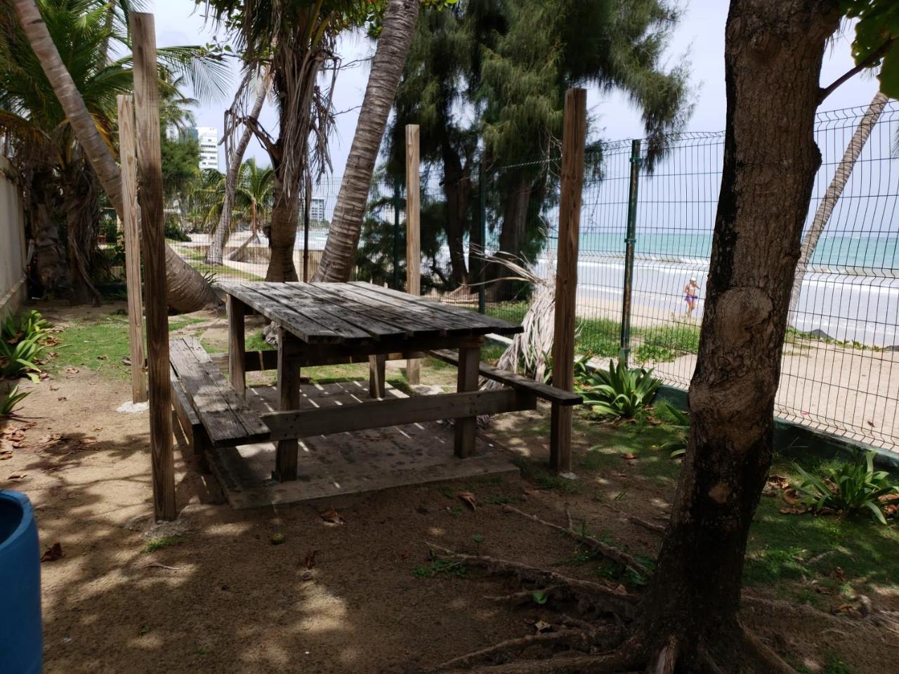 Beach Front Apt Isla Verde 3 Appartamento San Juan Esterno foto