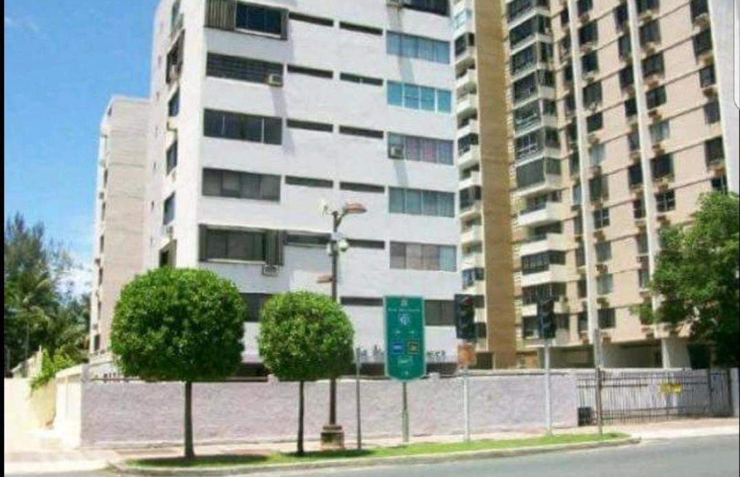 Beach Front Apt Isla Verde 3 Appartamento San Juan Camera foto