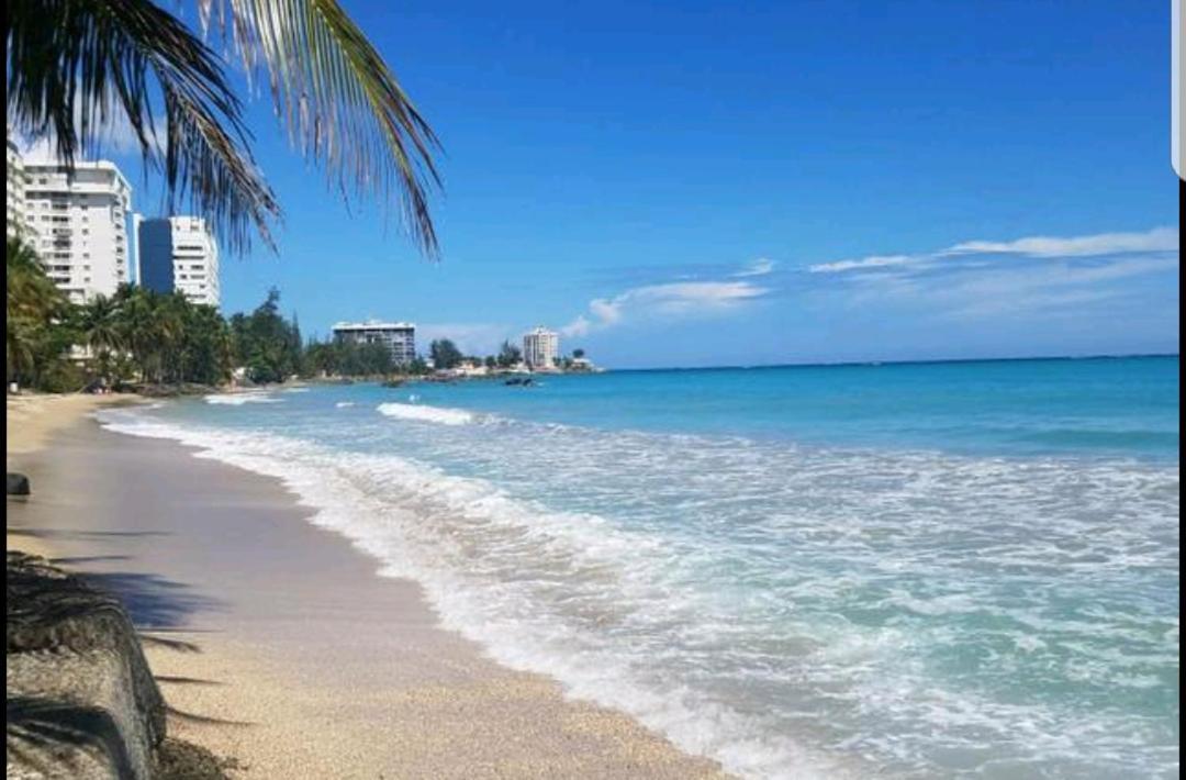 Beach Front Apt Isla Verde 3 Appartamento San Juan Camera foto