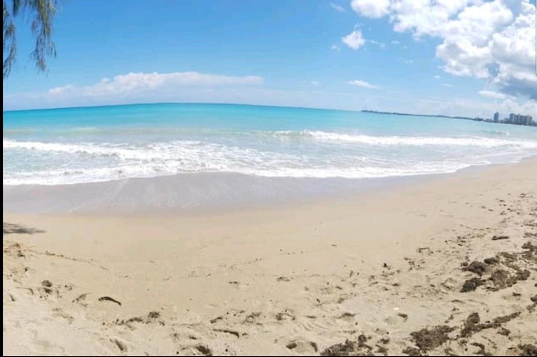 Beach Front Apt Isla Verde 3 Appartamento San Juan Camera foto